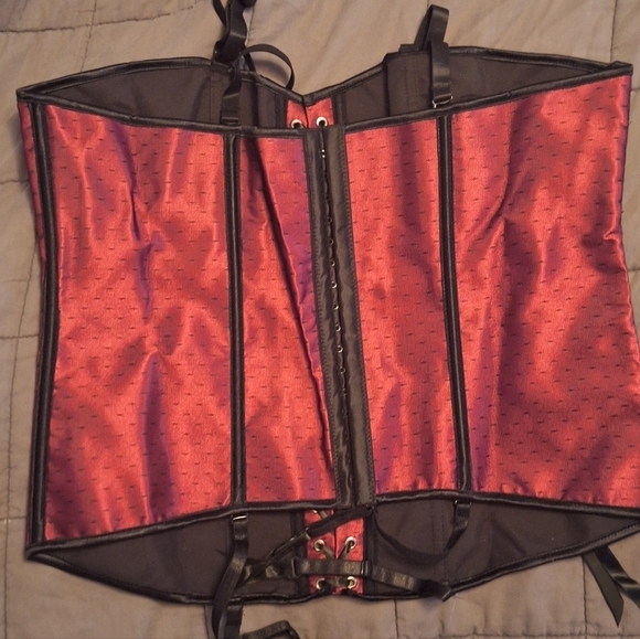 NWOT Plus size Burgundy Corset SZ 3X Original pkg w/panty Wedding Honey Moon - Picture 6 of 7